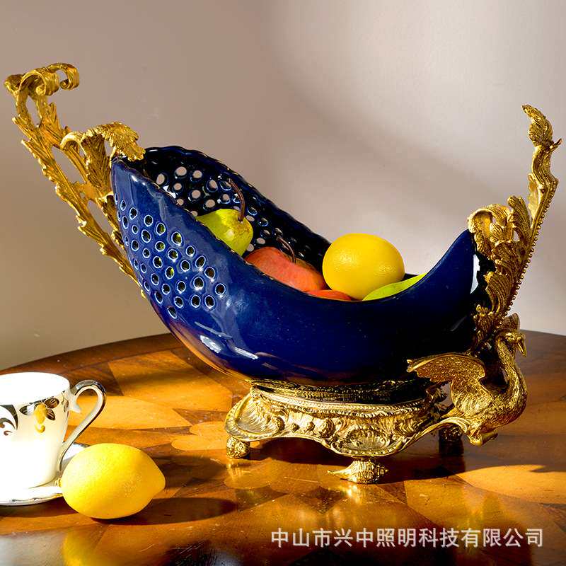 美式欧式简约现代陶瓷配铜红色白色客厅餐厅水果盘别墅装饰摆件