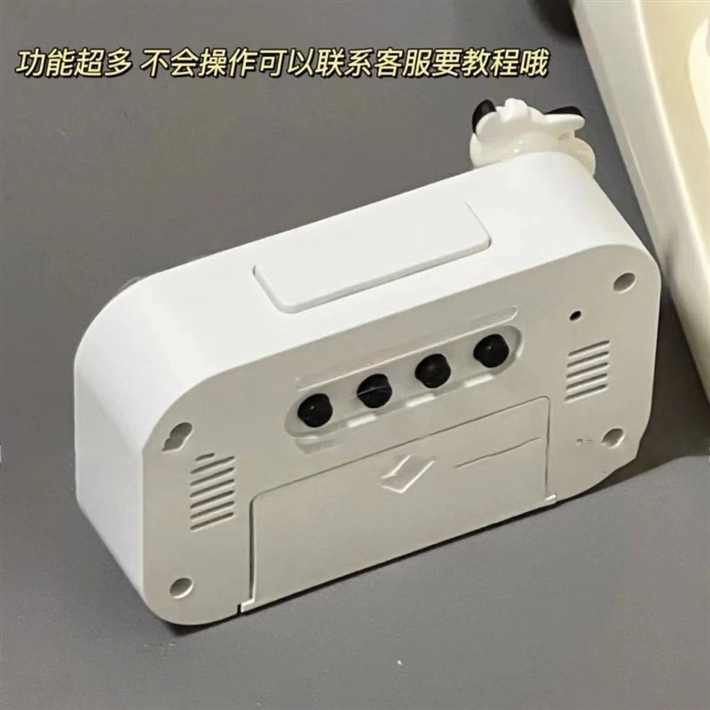 可爱帕恰狗闹钟夜光床头时钟简约创意L多功能宿舍学习桌面台钟