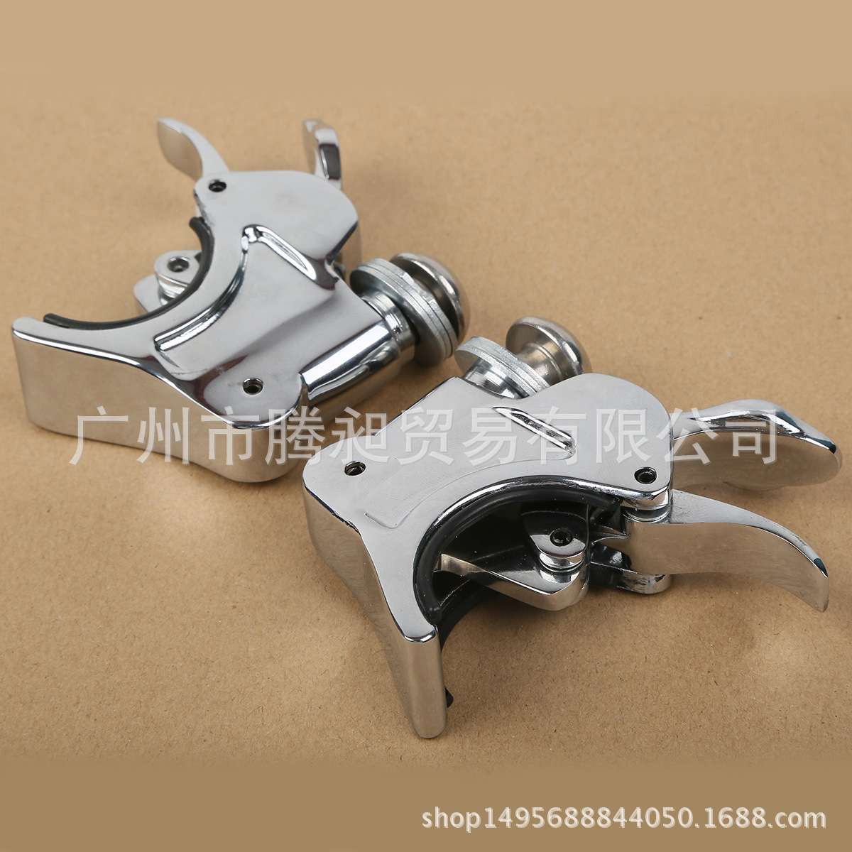 适用哈雷XL883 XL1200 X48 72前挡风快拆支架夹风挡快拆夹子39mm