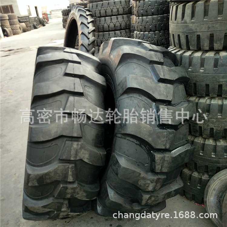 19.5L-24 朝阳  两头忙轮胎 工程机械轮胎  17.5L-24  R4人字花纹