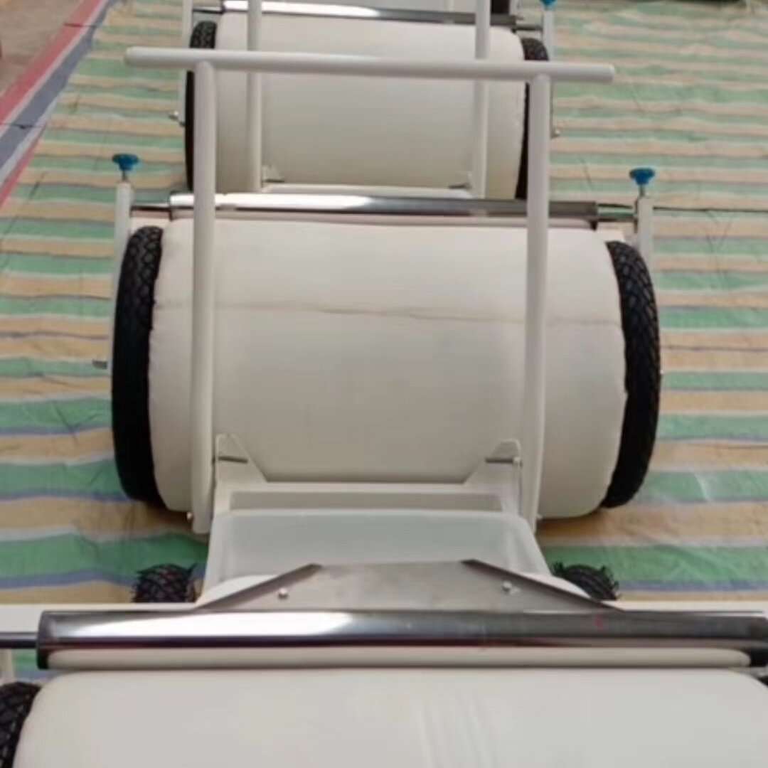 田径场地塑胶跑道吸水车操场车库硅PU场地吸水器推水车