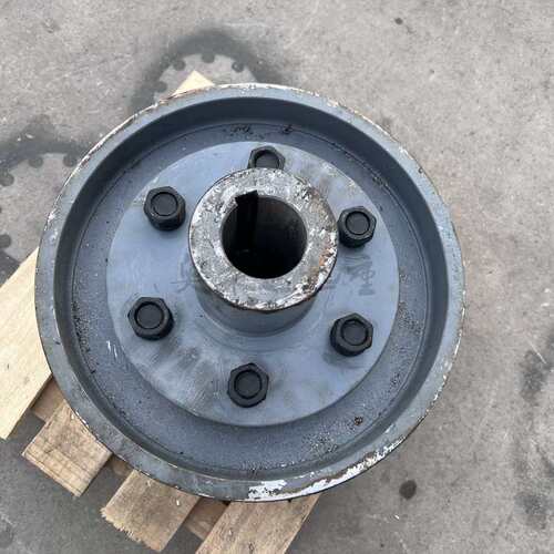 MLL整体式制动轮梅花型弹性联轴器减震缓冲制动轮联轴器