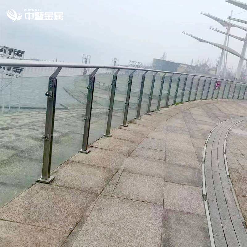 304不锈钢立柱厂工程扶手商场立柱玻璃栏杆家用阳台护栏围栏配件