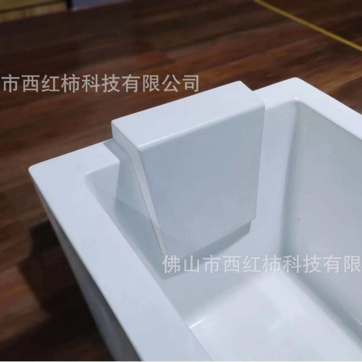 源头工厂直发聚氨酯PU自结皮防水弹性易洁直边浴缸枕头按摩缸头枕
