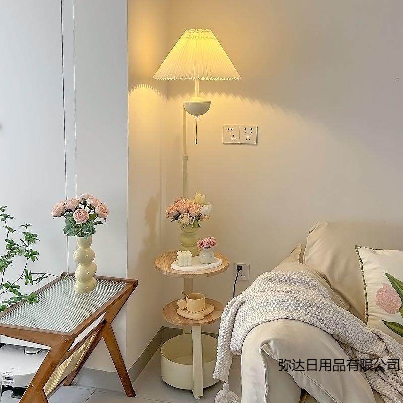 奶油风边几落地灯客厅沙发置物摆件灯卧室床头柜一体台灯无线充电,3C数码配件,USB灯,淘宝优惠券,粉丝福利购,淘宝优惠卷