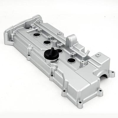 跨境汽车气缸盖气门室盖 发动机缸盖 22411-26210