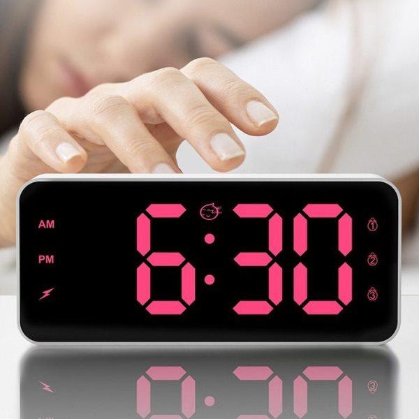 创意简约RGB镜面时钟幻彩大屏数字钟酒店床头座钟懒学生电子闹钟,家居饰品,台钟/闹钟,淘宝优惠券,粉丝福利购,淘宝优惠卷