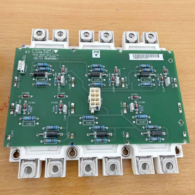 T丹佛斯60变频器00B83板680450FSB 13触1发D0保护28/R17KE13