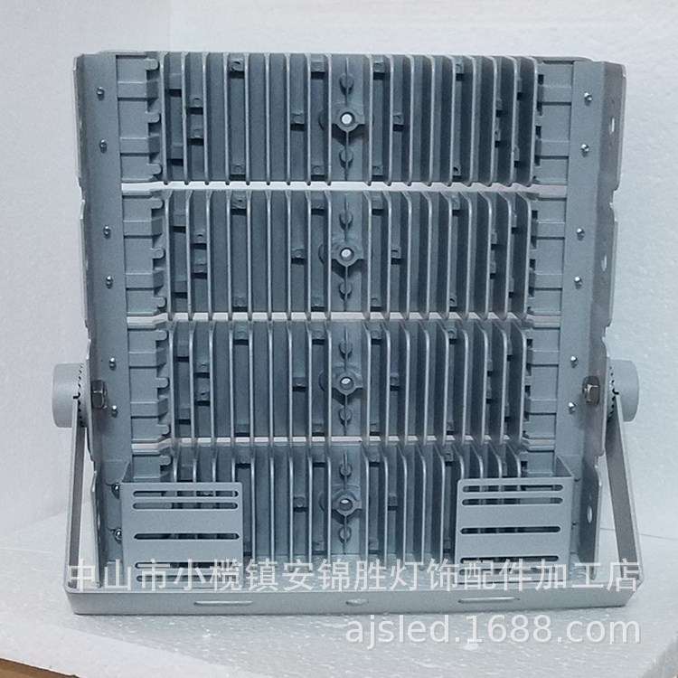 200Wled模组新款投光灯外壳，隧道灯，路灯外壳，现货供应。