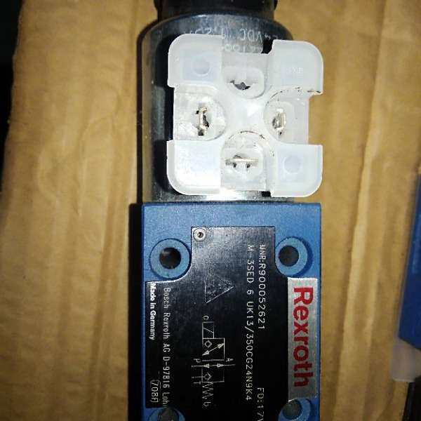 ZDB6VA2-4X/200V ZDB6VA2-4X/100V ZDB6VB2-4X/315V VP2 VP1 VA1