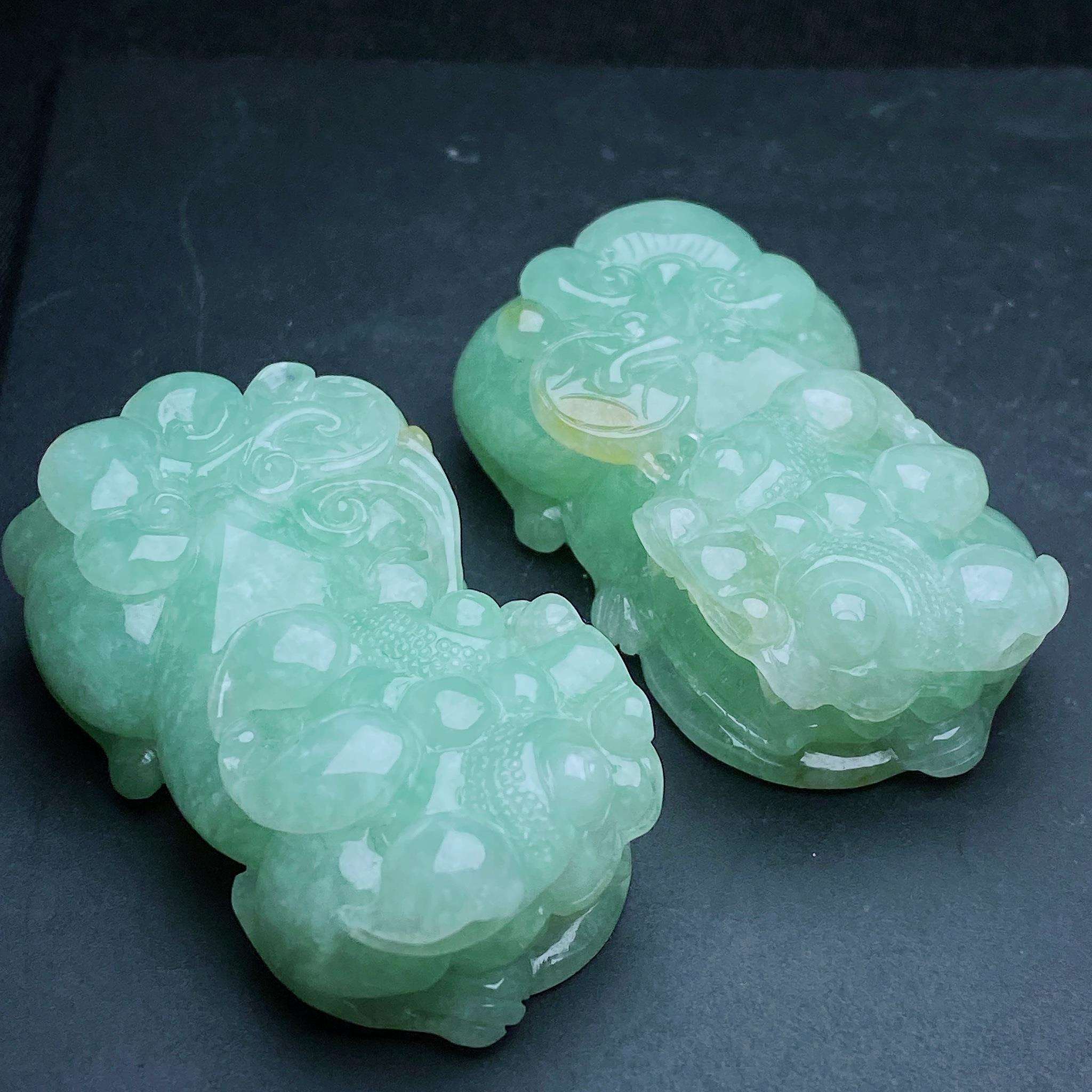 缅甸天然翡翠a货底色霸王貔貅一对pcx尺寸:49-28.7-16.3mm