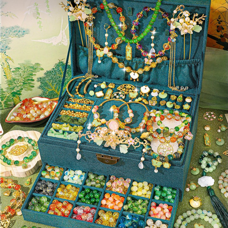 儿童新年礼物女孩小学生2025创意高级感小朋友蛇年V春节礼盒实用