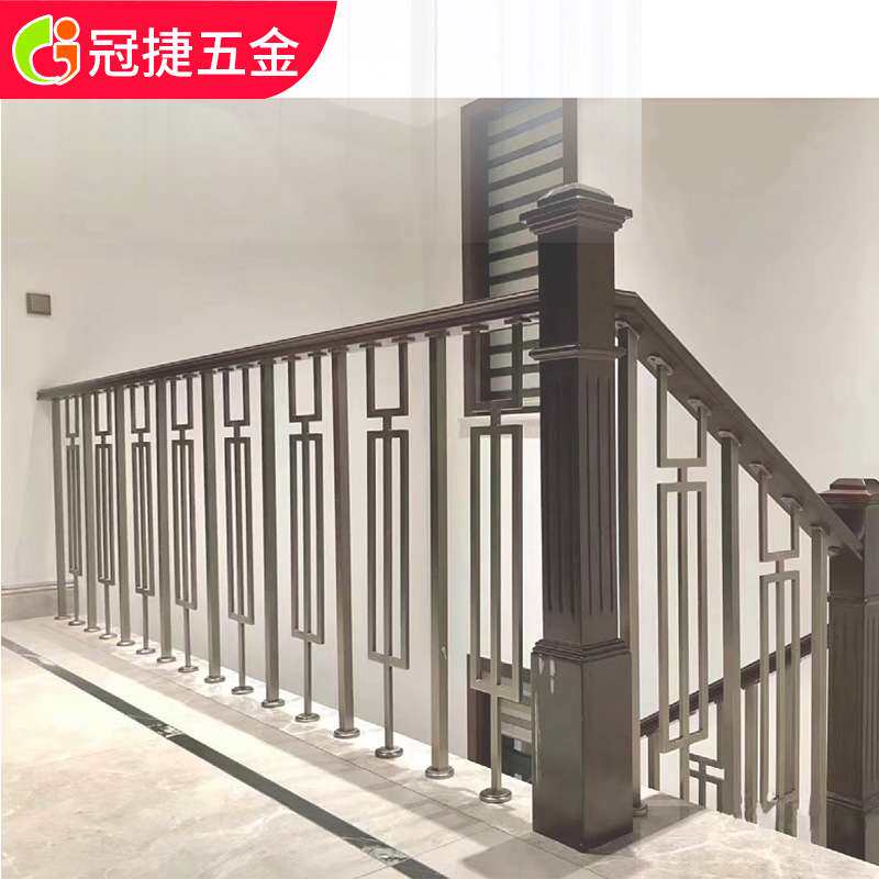 铝合金楼梯护栏栏杆立柱 轻奢风别墅酒店大堂公寓楼平台栏杆立柱