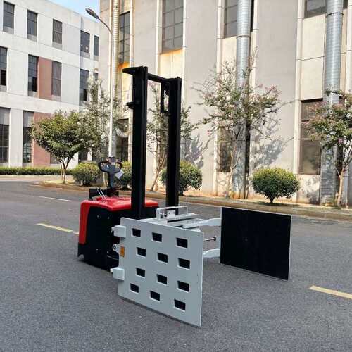 非标抱夹叉车旋转抱夹轮胎属具配件液压装卸搬运升降抱车纸卷叉车