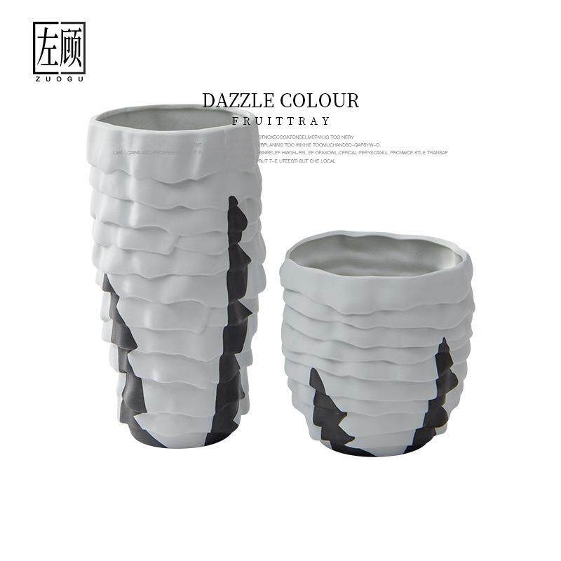 黑白螺纹肌理花瓶北欧现代简约客厅摆件玄关家居酒店软装饰品花器