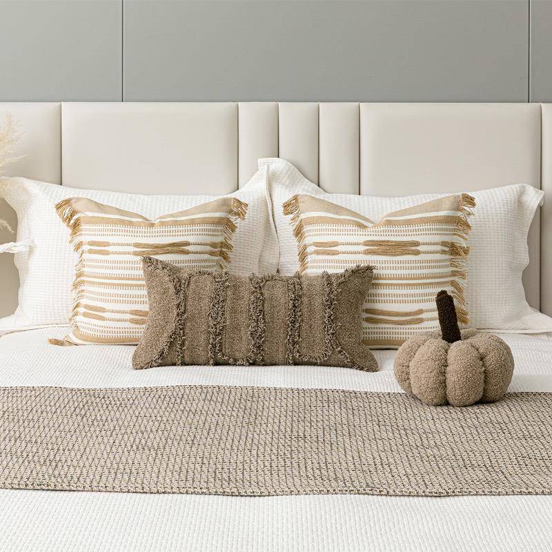 原木风民宿床尾巾软装床搭毯抱枕米咖色棉麻靠枕儿童房样板间床旗