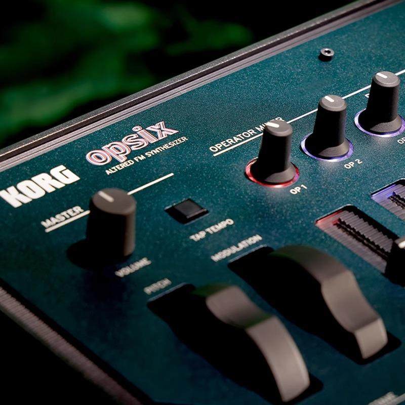 KORG/扩乐格科音opsix FM合成器便携16步进音序器6复音37键全尺寸