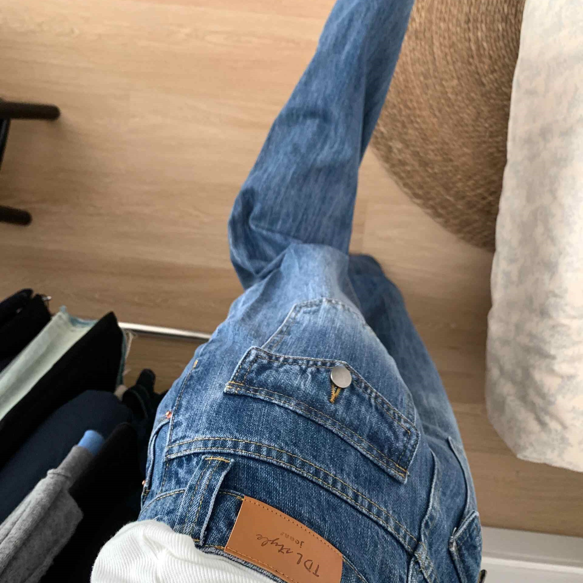 美式复古蓝宽松直筒牛仔裤女秋季新款设计感中低腰显瘦窄版阔腿裤