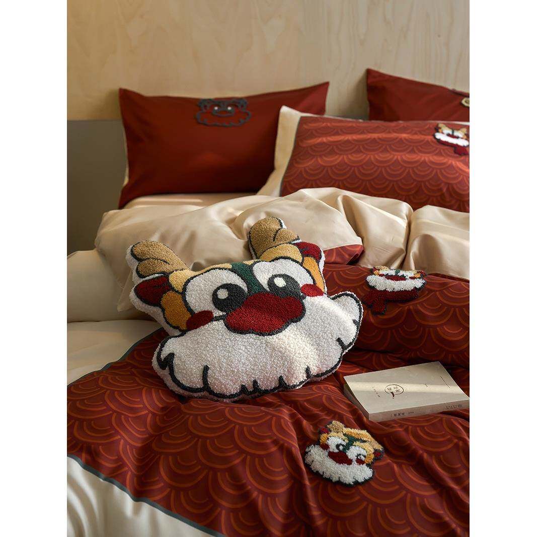 送抱枕新年喜庆红色A类100支全棉四件套可爱龙毛巾绣纯棉床单床笠