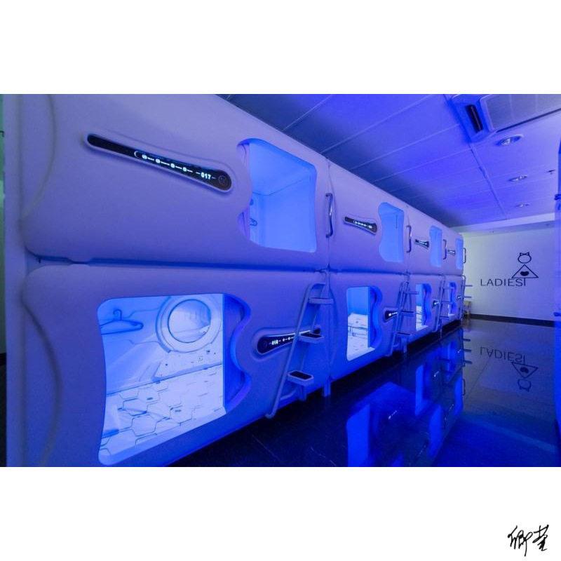 太空睡眠仓家用躲避舱睡眠床上下床子母床宿舍午休旅游酒店