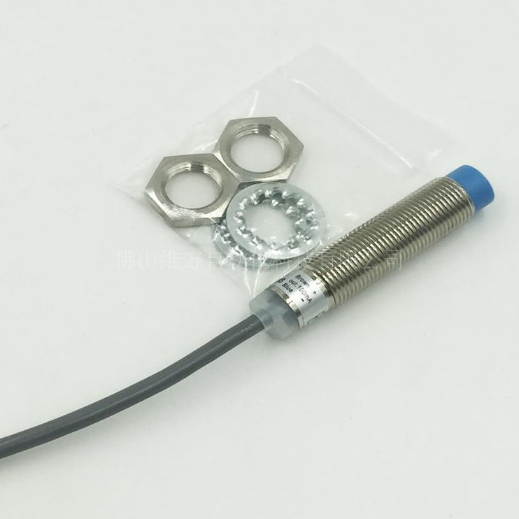 常0接近开关三线M12v直-开感应n仕式诺m8金属克np螺纹24v2N带8流
