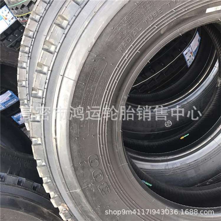 8.25R20 825R20 9.00R20 10.00R20 全钢丝子午线轮胎卡车轮胎