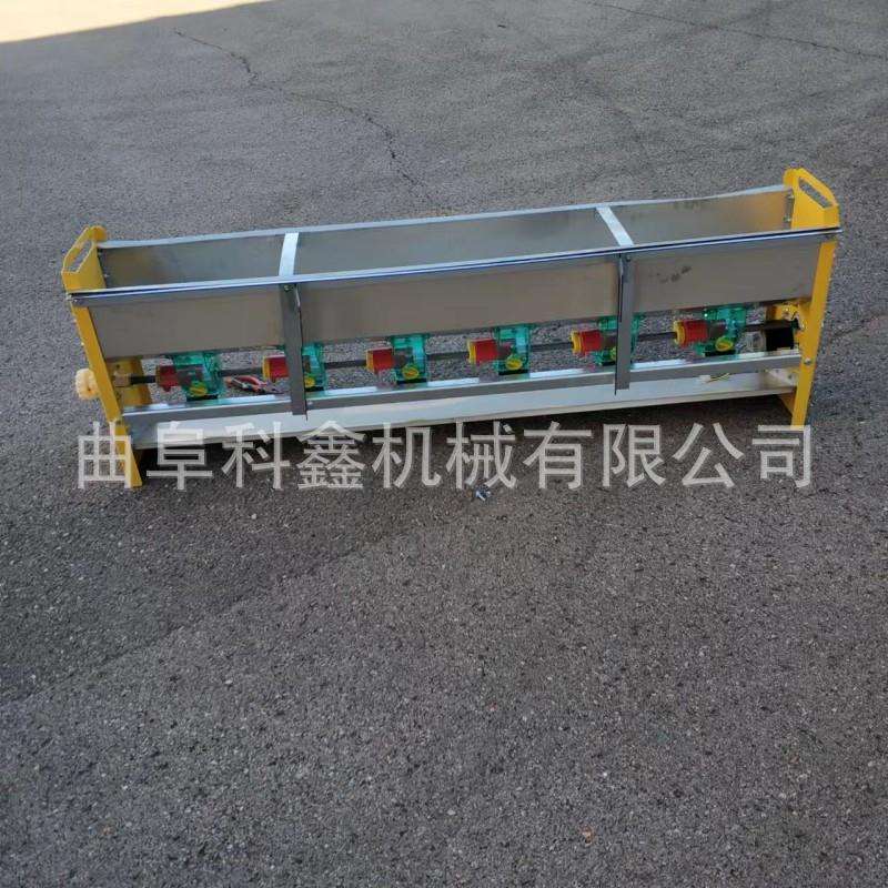 家用小型背负式撒肥机新款电动遥控后挂式施肥器科鑫施肥机