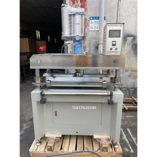 果冻胶文胸修边机果冻胶文胸裁断机一件围文胸修边机裁断机