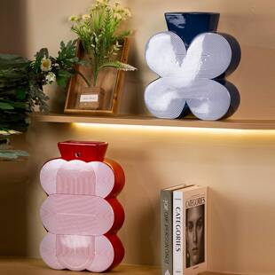 雨彤 设计师作品彩色蝴蝶花瓶 背后有孔可做壁挂花瓶 可水培陶瓷