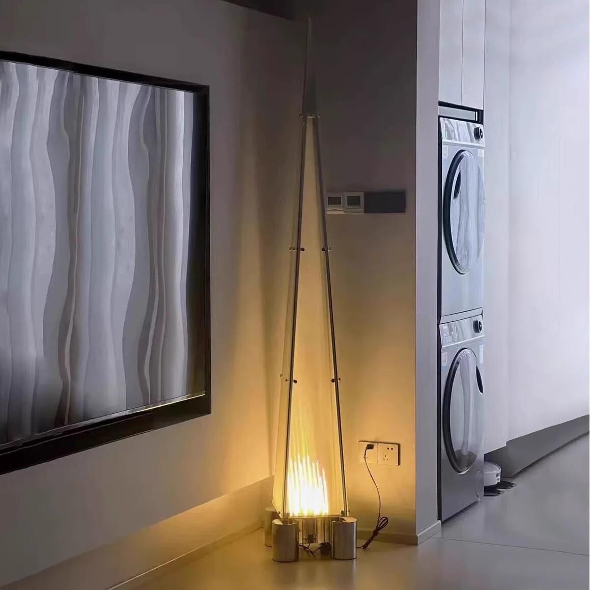 金字塔落地灯客厅感沙发旁边卧室床头高颜值极简艺术氛围立式台灯