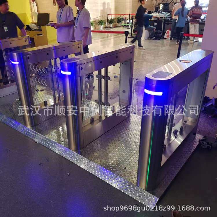 武汉工厂直销景区乐园防撞摆闸检票验票闸机票务系统扫码核销摆闸
