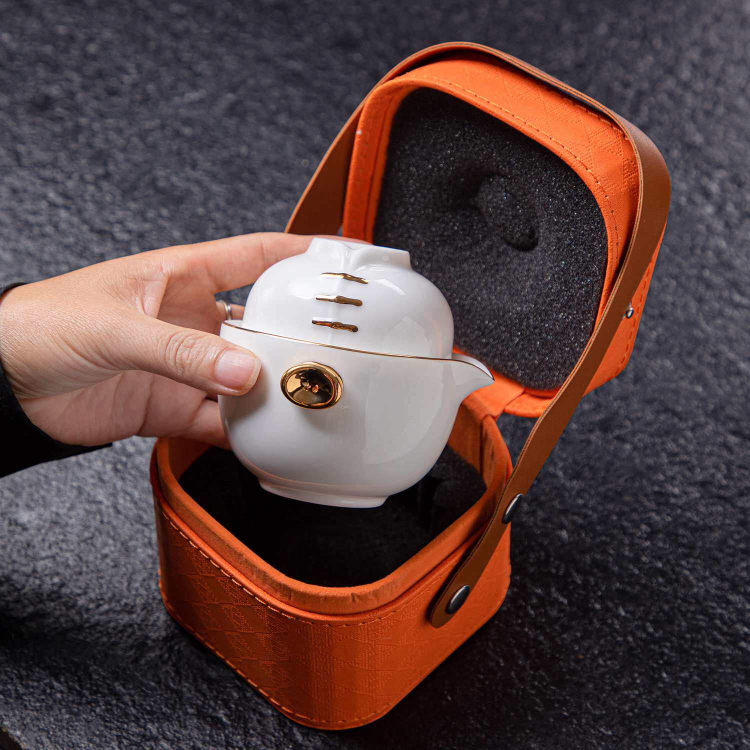 吉祥三宝旅行茶具套装羊脂玉瓷一壶两杯便携式快客杯泡茶壶茶杯子