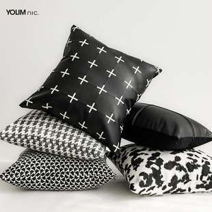 现代简约黑色棕色抱枕皮沙发靠枕组合轻奢都市设计样板间靠垫腰枕