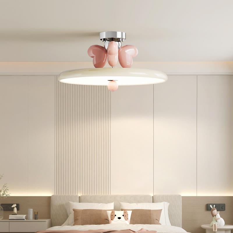 法式奶油风儿童房吊灯全光谱护眼灯创意爱心男孩女孩卧室书房灯