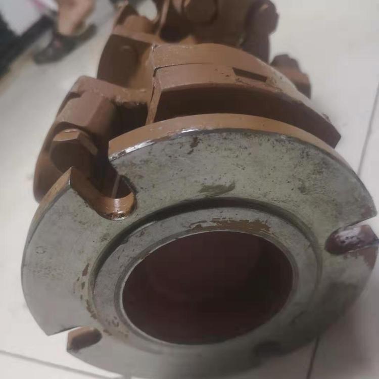 工程配件 后桥传动连接轴十字轴总成 SR26压路机传动轴 222-12-02