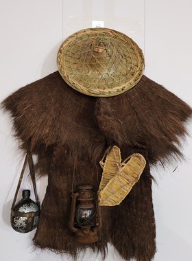 怀旧老物件蓑衣斗l笠帽手工草鞋农家乐挂件民俗馆展览摆件摄影道