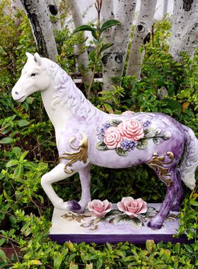 电视柜陶瓷马摆件桌面复古礼盒装装饰家居装饰品动物手工金边玫瑰