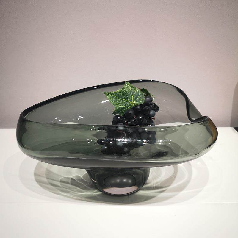现代轻奢玻璃心型水果盘客厅茶几装饰品样板房设计师餐桌收纳托盘