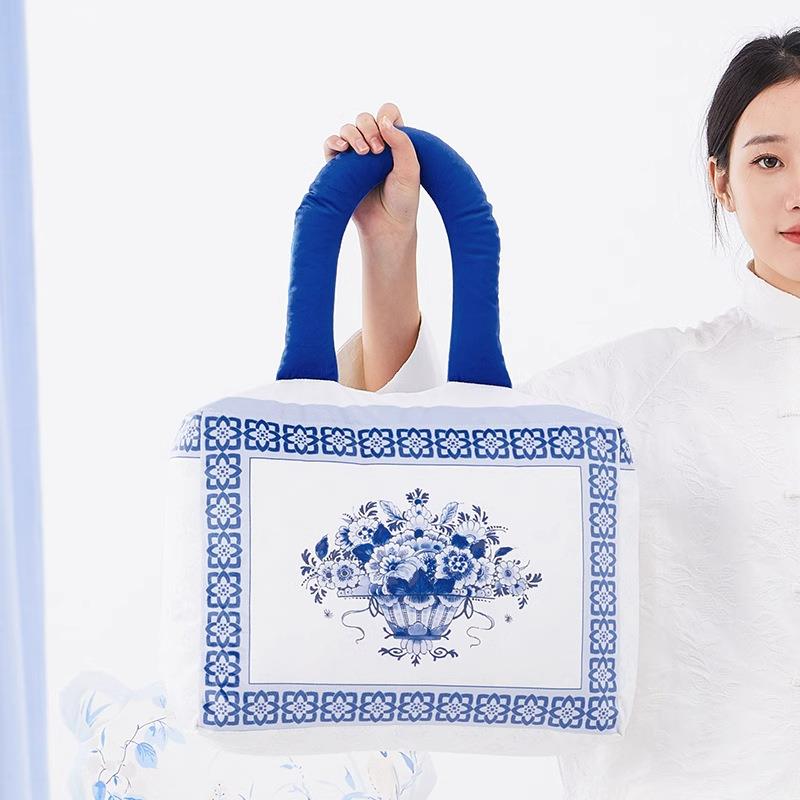新中式青花瓷异形手提抱枕中国风客厅沙发腰枕创意国潮靠垫靠背垫