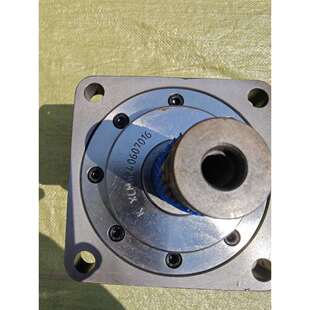 徐工随车吊配件卷扬机回转减速机马达803075668物料号