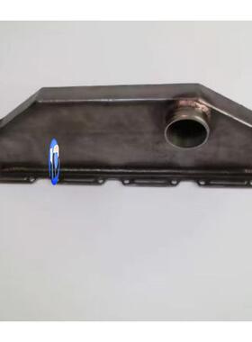 东风康明斯6CT8.3发动机配件 6D114发动机中冷器 3924732/3924731