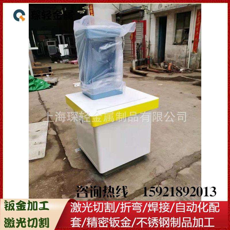 上海厂家承接不锈钢道具加工，金属展示柜加工，不锈钢展示柜加工