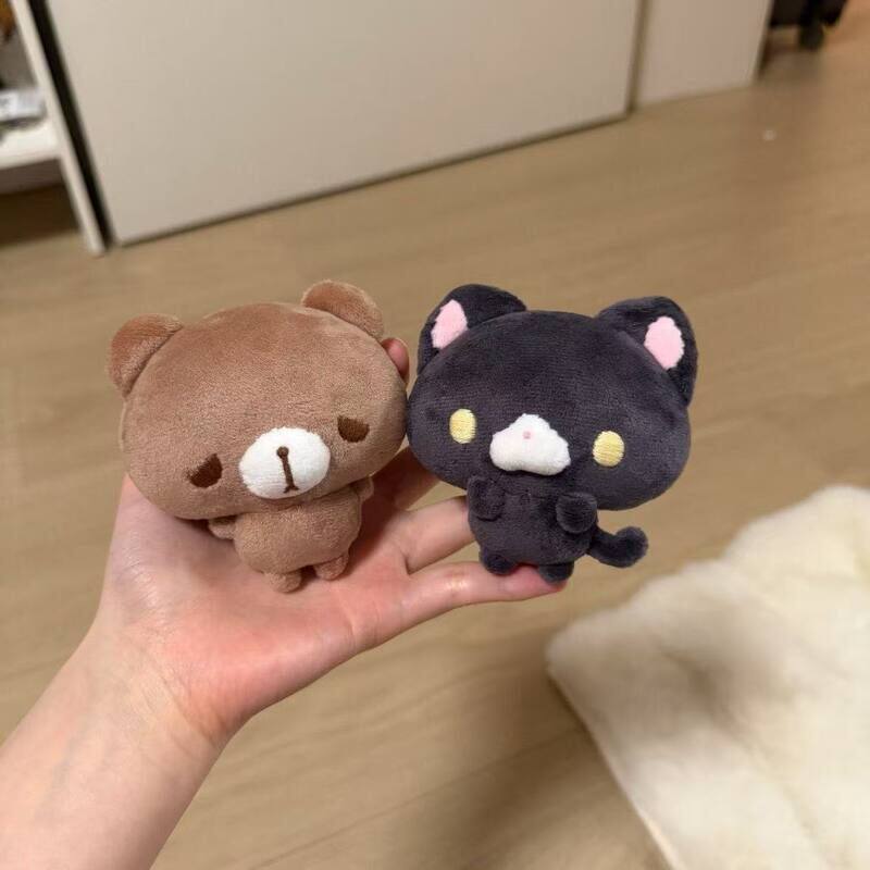 呆萌棕熊小黑猫毛绒挂件日系可爱迷你玩偶包包挂饰少女心钥匙扣