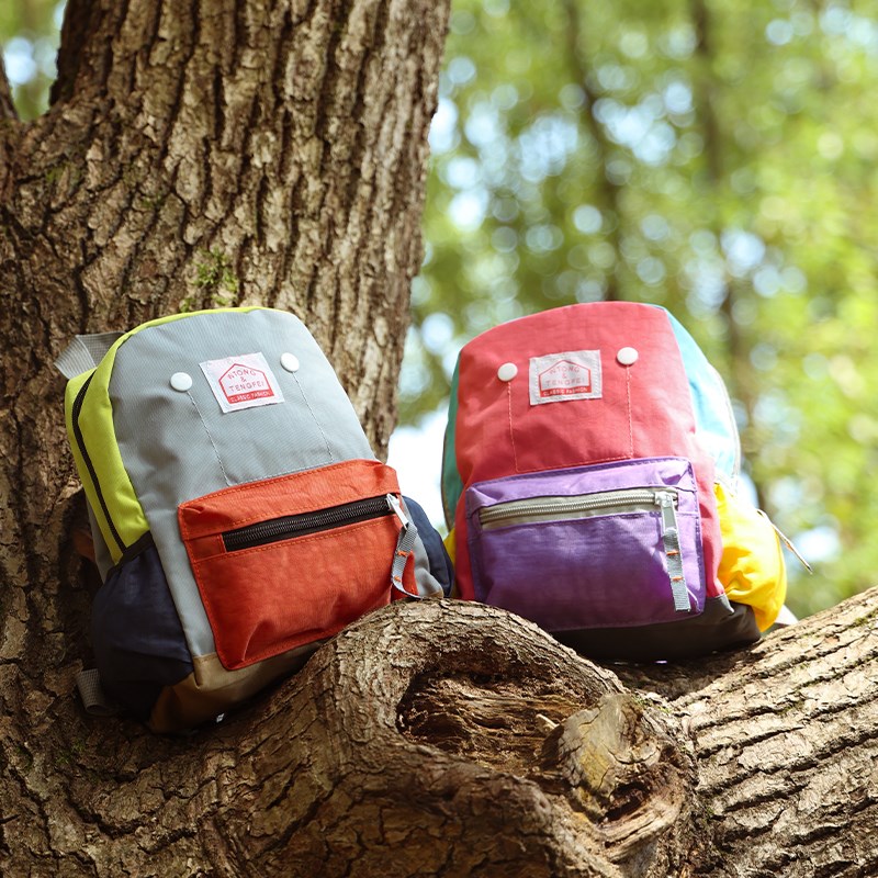 儿童书包b男童幼儿园背包轻便大容量小学生双肩背包女童户外帆布