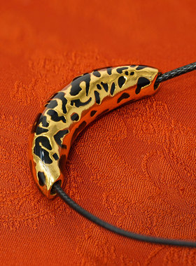 18K金豹纹弯管气质小众项链 (含链)【QL07480】