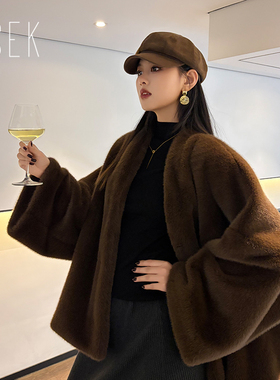 ESEK仿小母貂斗篷款皮草高级感老钱毛毛外套年轻款女冬季短款时髦
