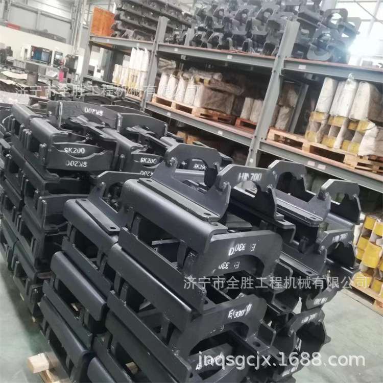 利渤LR1750履带吊履带板 支重轮 拖轮 驱动齿