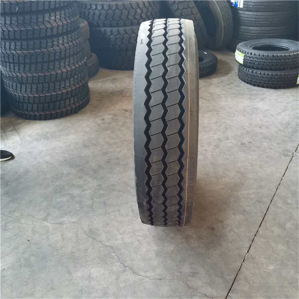 全钢汽车卡货车钢丝轮胎11R22.5 12R22.5拖挂车全钢丝真空轮胎