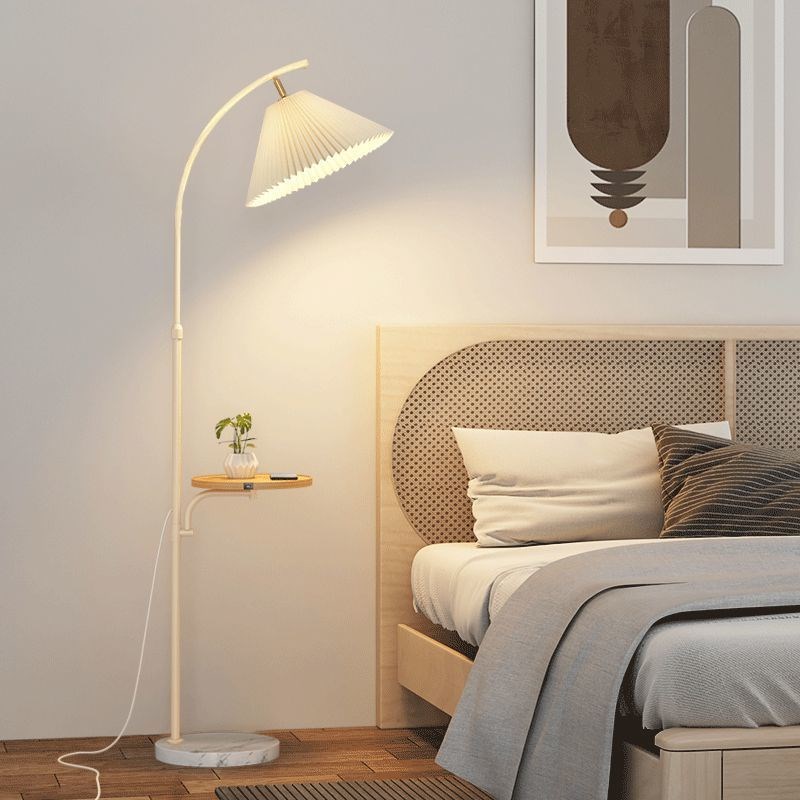 奶油风s网红百褶落地灯客厅沙发置物灯无线充电北X欧床头茶几灯