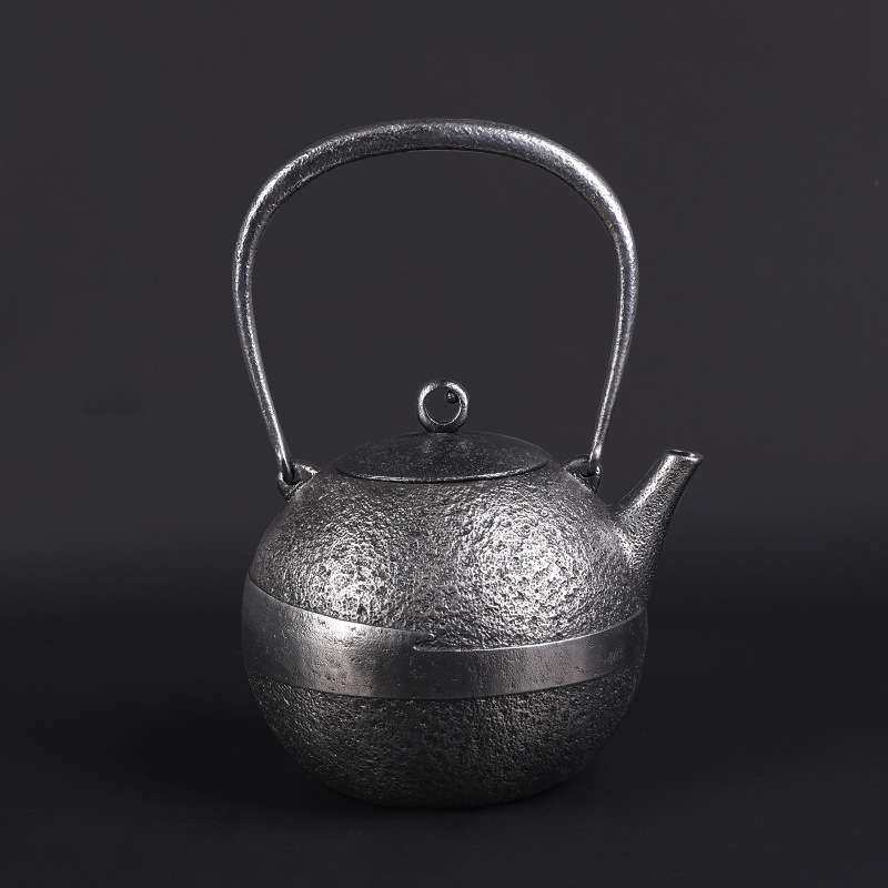 日式生铁煮茶壶大容量家用待客茶具套组复古铁壶耐用手工铁茶壶